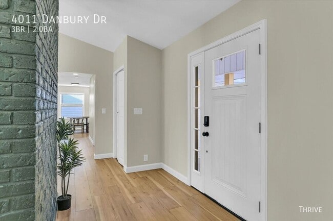 Photo - 4011 Danbury Dr