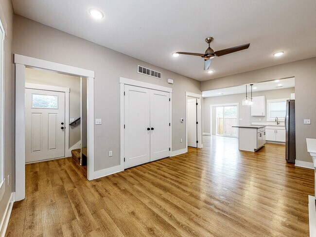 Photo - 307 Washington Ave