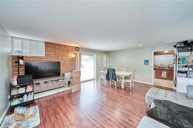 Photo - 17167 Index St