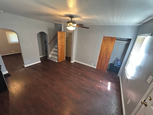 Photo - WestonWay633-635 Unit 635