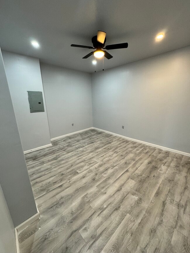 Photo - 3326 W 3rd St Unidad 2