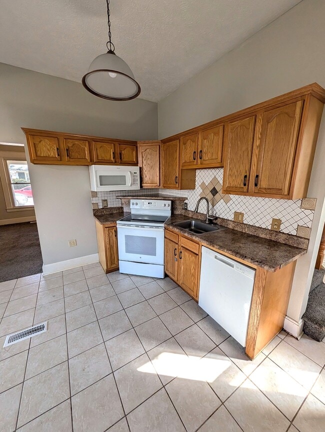 Photo - 817 S Newton Ave