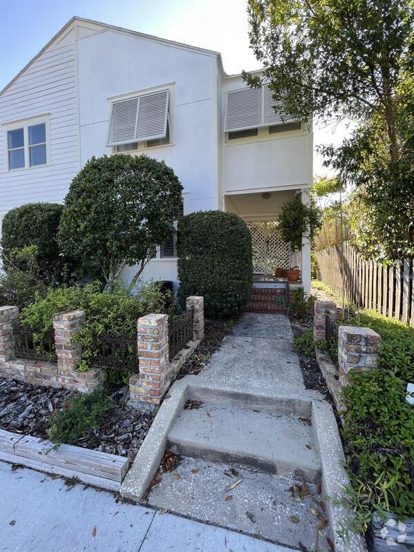 Building Photo - 1706 3rd St Rental