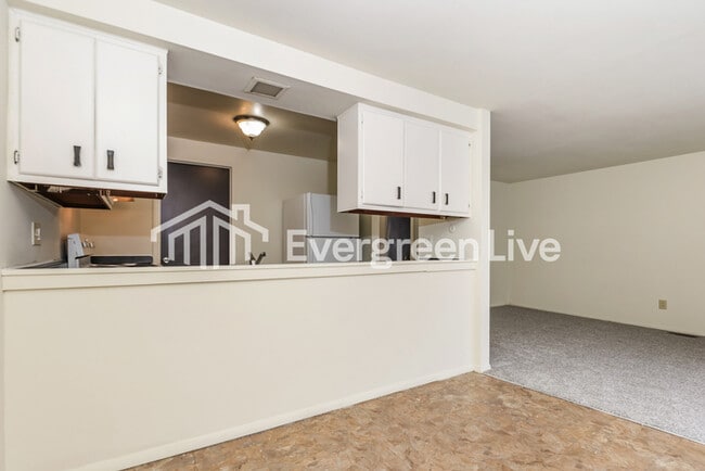 Photo - 7699 Mt Hood