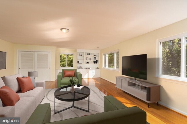 Photo - 6221 Walhonding Rd