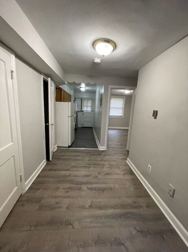 Photo - 429 Burbank St SE Unit 5