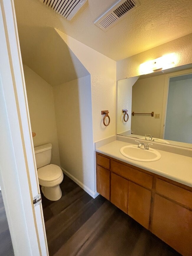 Photo - 814 Almond St Unit 814 Almond St #B