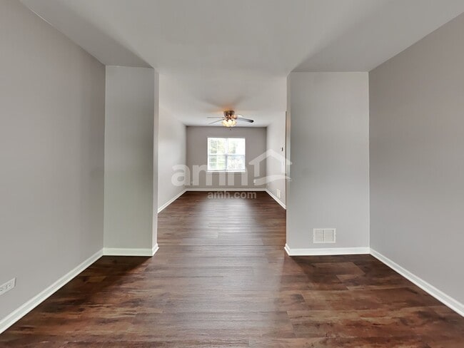 Photo - 1372 Deer Creek Ln