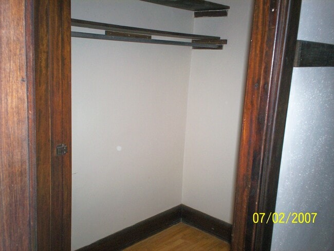 106 S Hancock St