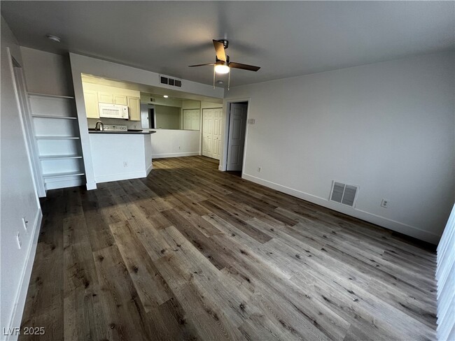 Photo - 5138 S Jones Blvd Condo Unit 202