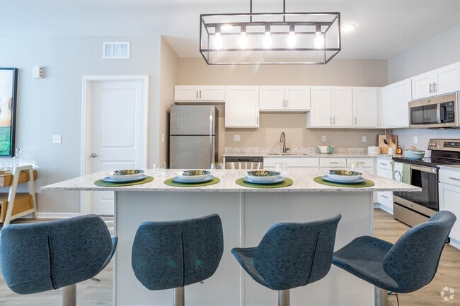 2BR, 2BA - 1,243 SF - Kitchen
