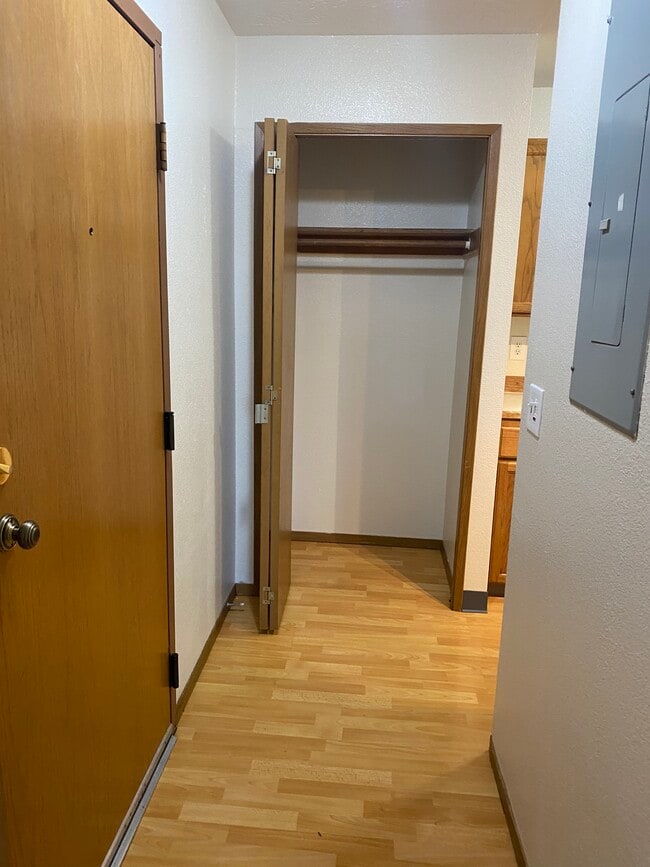 Photo - Tudor Park Apartments