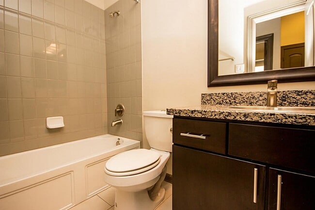 Photo - 63 Aventura Pl