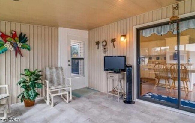 Photo - 624 Sunset Ln