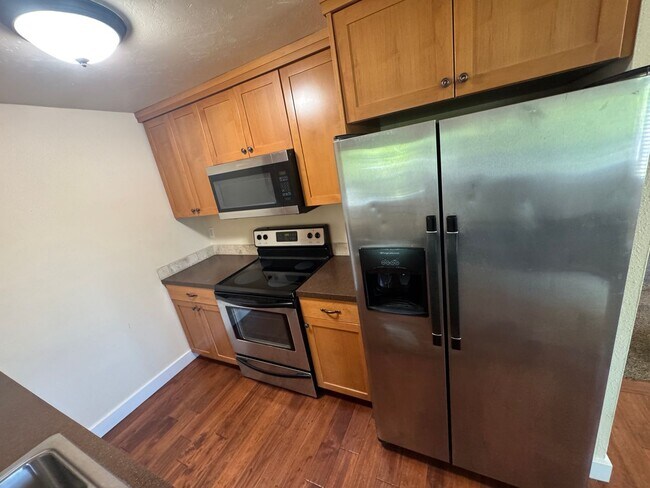 Photo - 2850 Newton Pl