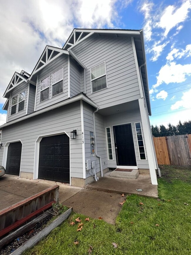 Photo - 3-bedroom 2 1/2-bathroom duplex