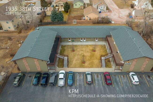 Photo - 1935 38th St Unidad #24