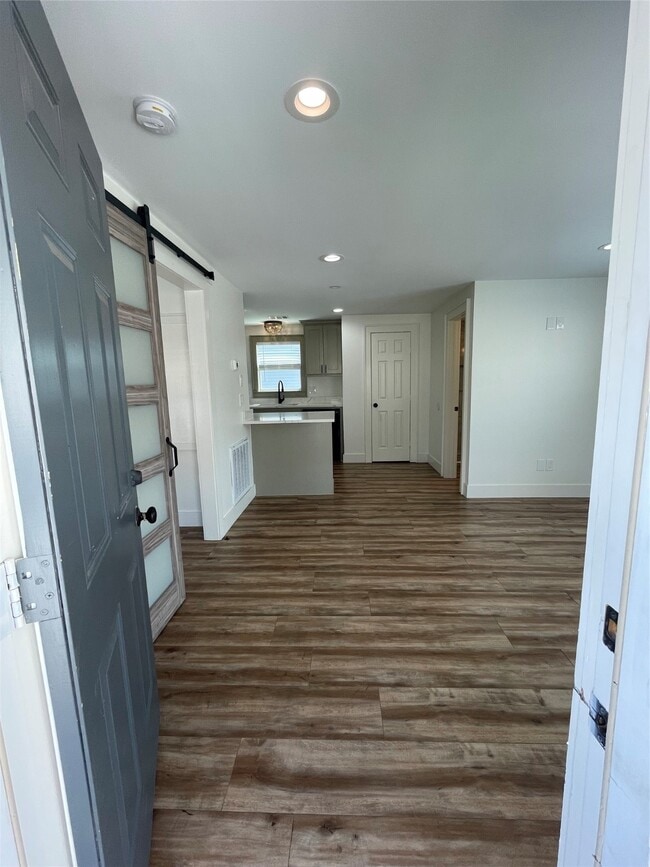 Building Photo - 1 Kern St Rental