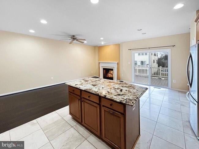 Photo - 44259 Huron Terrace