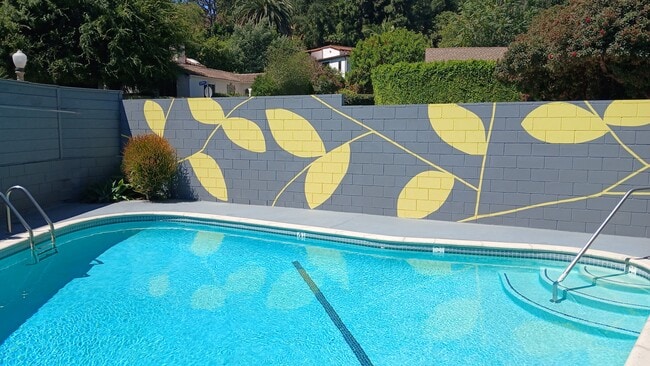 Photo - 3293 Cahuenga Blvd W