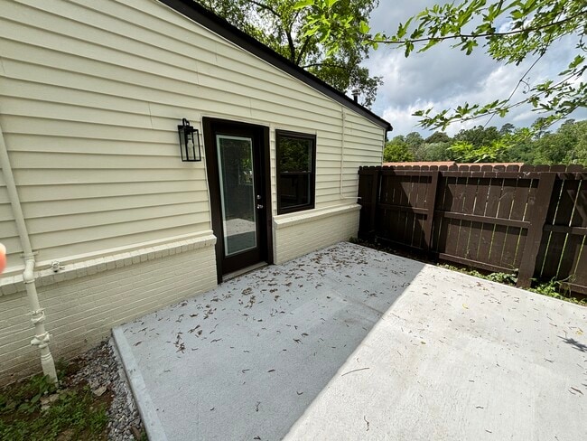 Photo - 2801 Circlewood Rd