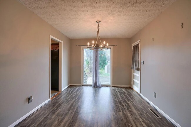 Photo - 4343 Jermoore Rd