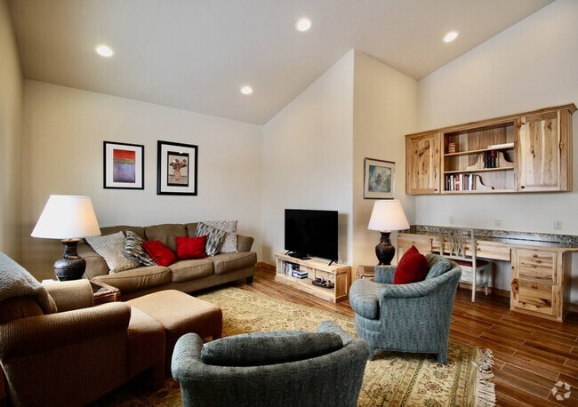 Building Photo - 783 MT-2 Rental
