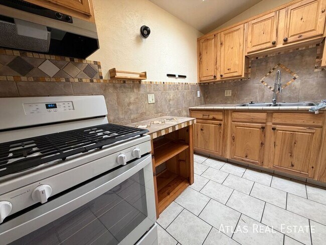 Photo - 1932 S Campbell Ave