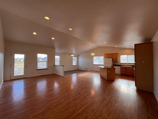 Photo - 3-bedroom Home in Desert Lakes Subdivision, Fernley