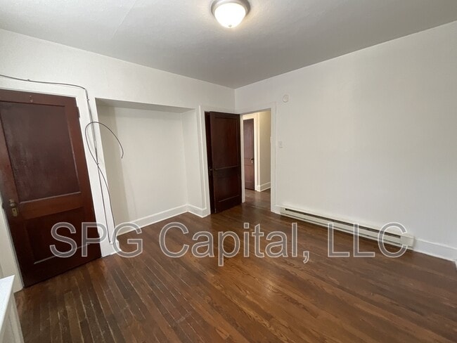 Photo - 2015 Market St Unit 3