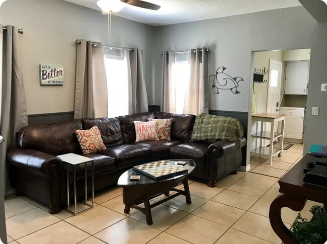 Photo - 313 Faulkner St Unit B