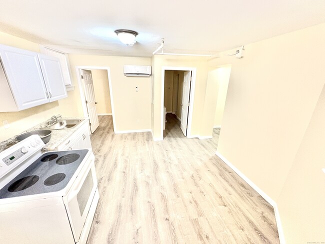 Photo - 135 W Main St Apartment Unit 1B