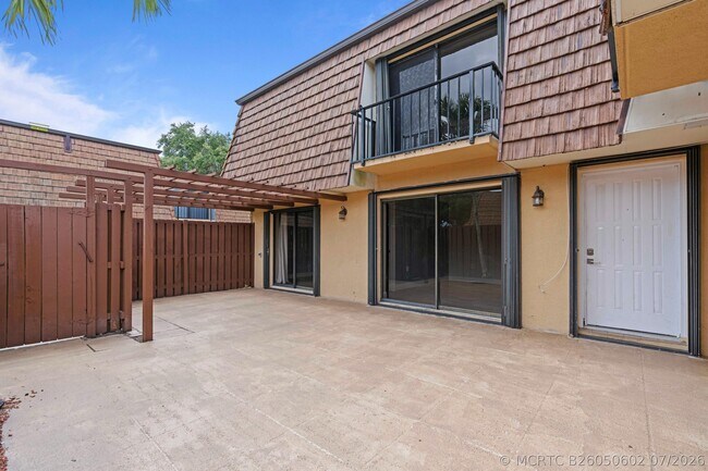 1405 14th Ln