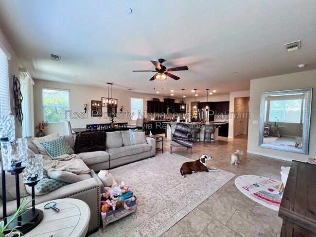 3620 Griffith Ave