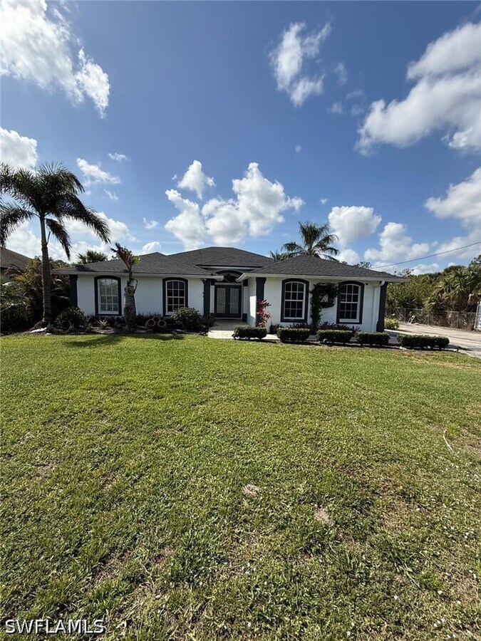 Photo - 3220 29th Ave NE