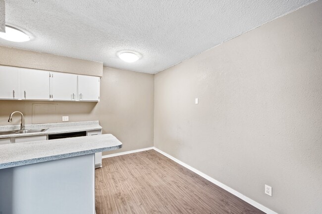 1X1 Dining Room