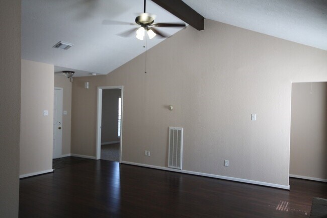 Photo - 2834 Old Fort Rd