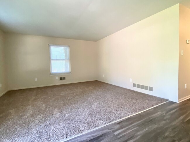 Spacious Living Room - 2146 Washtenaw Ave