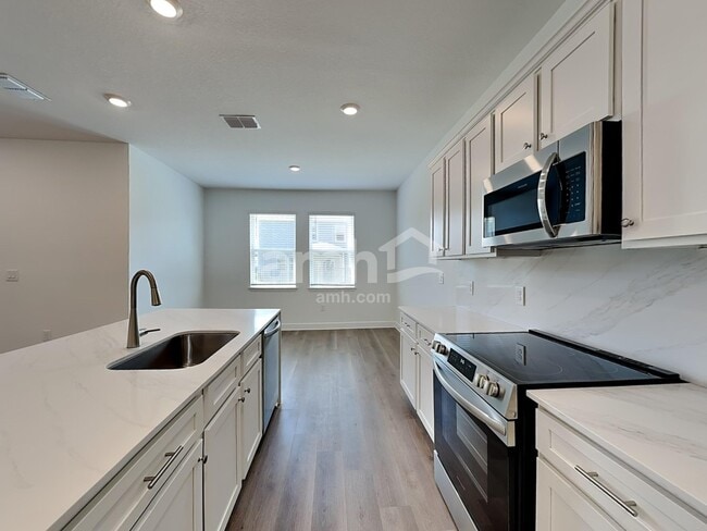 Photo - 3307 Barber Ave
