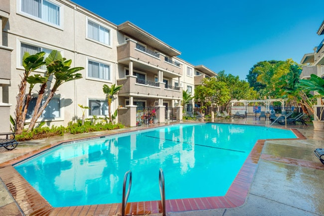 Playa Pacifica Apartments