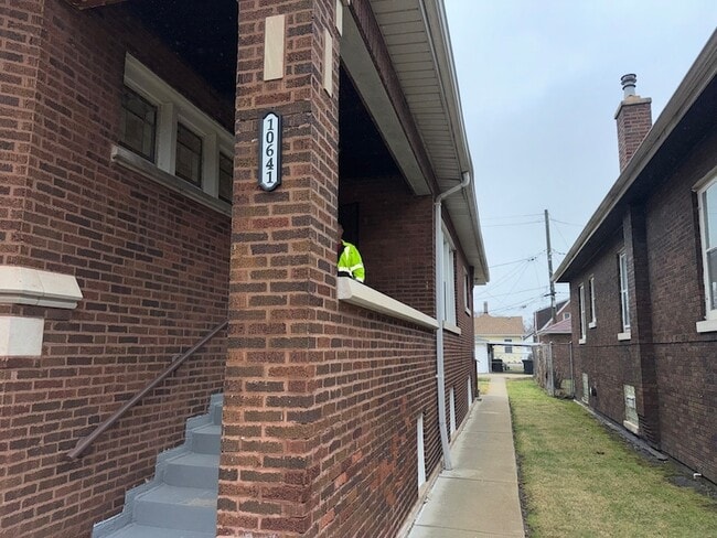 Photo - 10641 S Normal Ave