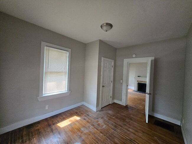 Photo - 641 N Goodman St Unit Lower