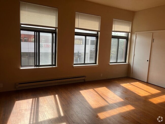 Building Photo - 68 Broadway N Unit 212 Rental