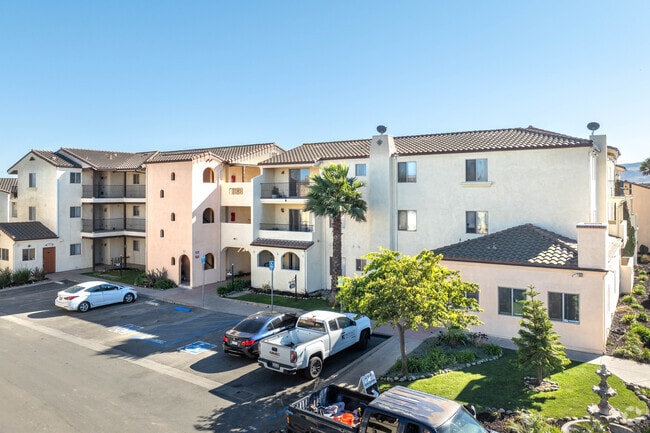 La Plaza Villas