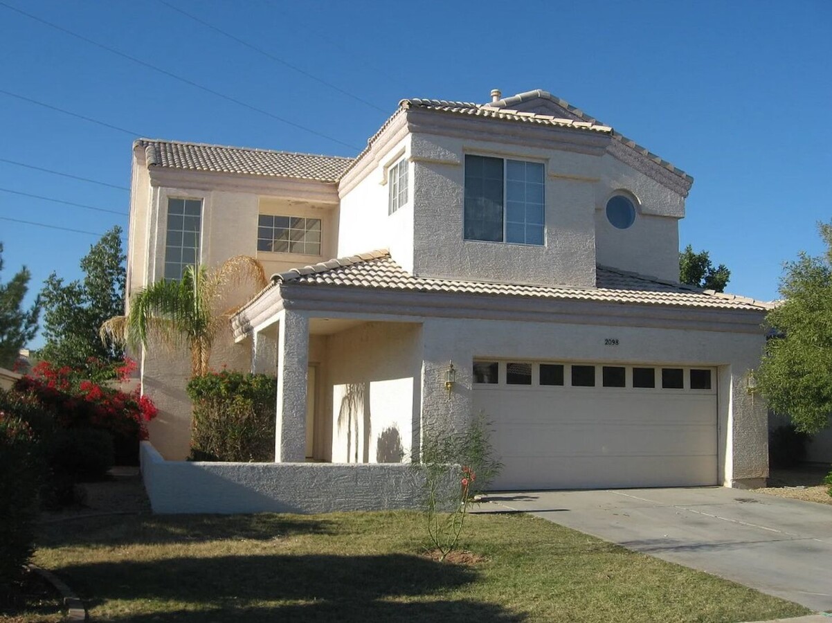 AVAILABLE SOON!!! Beautiful 4 bedroom in g... - AVAILABLE SOON!!! Beautiful 4 bedroom in g... Casa