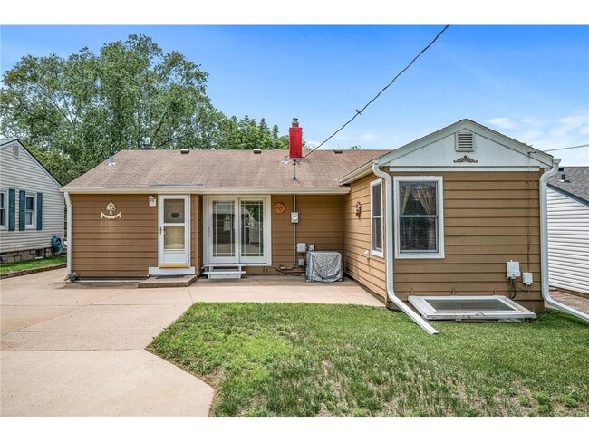 Photo - 2233 Fremont Ave E