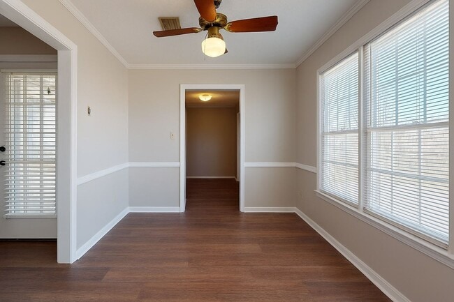 Photo - 1806 Heatherton Dr