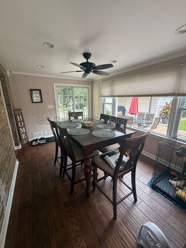 Photo - 6953 W Summerdale Ave