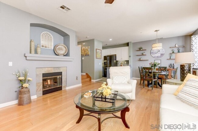 3755 Jetty Pt