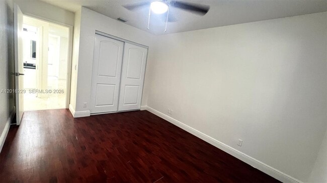 Photo - 11307 Port St